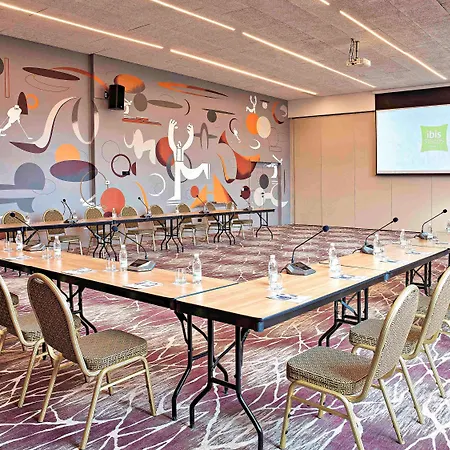 Ibis Styles 4*