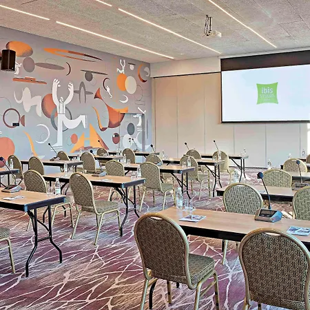 Ibis Styles 4*